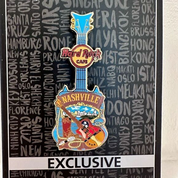 NWT Exclusive Nashville Tennessee Hard Rock Cafe Guitar Pin - Picture 1 of 2